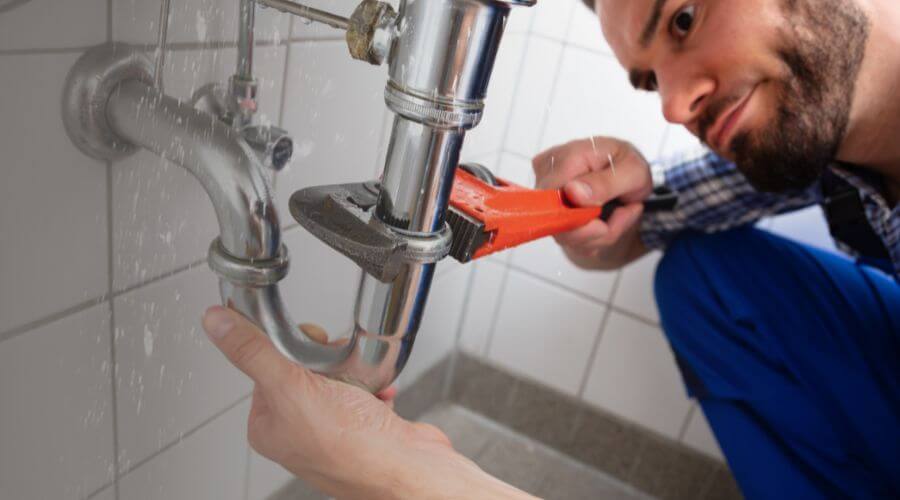 Professional same day plumber services in Deckerville, MI